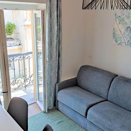 Apartament Lamartine Hypercentre 511 *